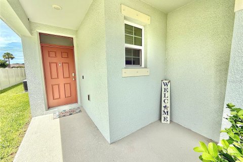 House in Edgewater, Florida 3 bedrooms, 150.04 sq.m. № 1782817 - photo 4