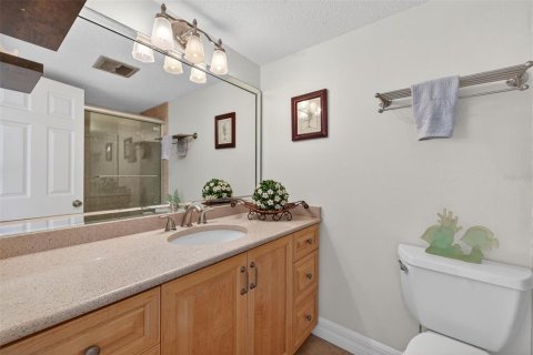 Condo in Clearwater, Florida, 2 bedrooms  № 2143732 - photo 26