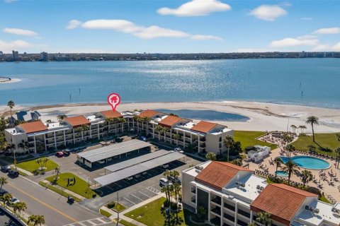 Condo in Clearwater, Florida, 2 bedrooms  № 2143732 - photo 28