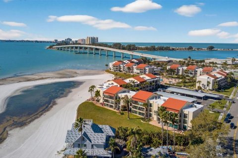 Condo in Clearwater, Florida, 2 bedrooms  № 2143732 - photo 29