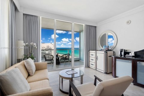 Condo in Miami Beach, Florida  № 2086474 - photo 5