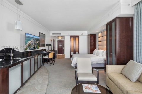 Condo in Miami Beach, Florida  № 2086474 - photo 4