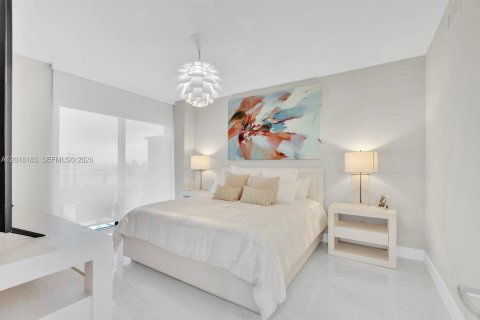 Condo in North Miami Beach, Florida, 3 bedrooms  № 2087986 - photo 25