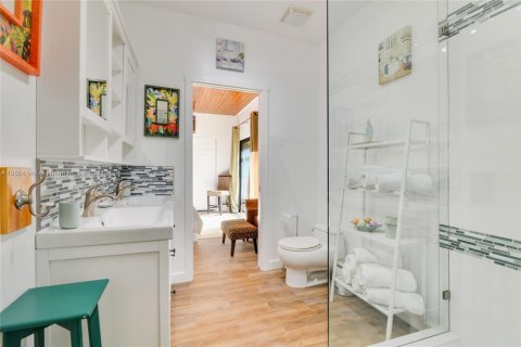 Снять в аренду виллу или дом в Халландейл-Бич, Флорида 4 спальни, 167.22м2, № 1961491 - фото 23