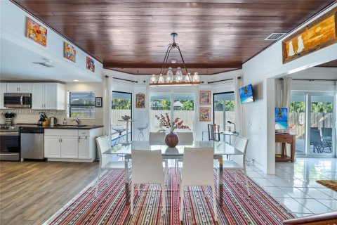 Снять в аренду виллу или дом в Халландейл-Бич, Флорида 4 спальни, 167.22м2, № 1961491 - фото 14