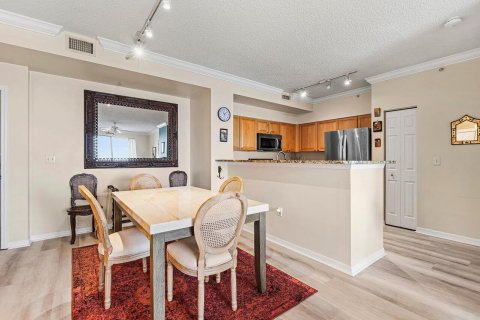 Copropriété à vendre à West Palm Beach, Floride: 2 chambres, 99.22 m2 № 2083208 - photo 4
