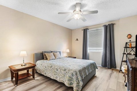 Copropriété à vendre à West Palm Beach, Floride: 2 chambres, 99.22 m2 № 2083208 - photo 11
