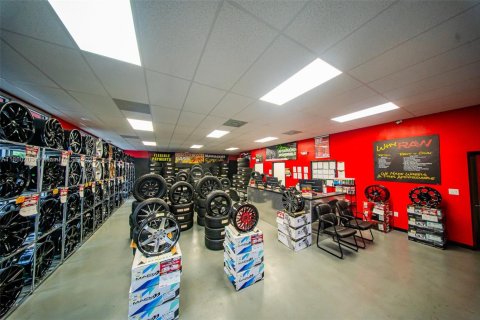 Immobilier commercial à vendre à Miami, Floride № 1987886 - photo 3