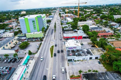 Immobilier commercial à vendre à Miami, Floride № 1987886 - photo 11