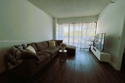 Condo in Aventura, Florida, 2 bedrooms  № 1929689 - photo 2