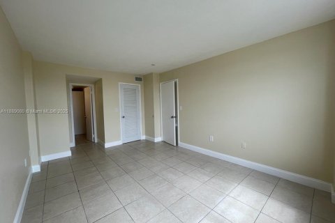 Copropriété à louer à Miami, Floride: 1 chambre, 78.04 m2 № 1941121 - photo 7