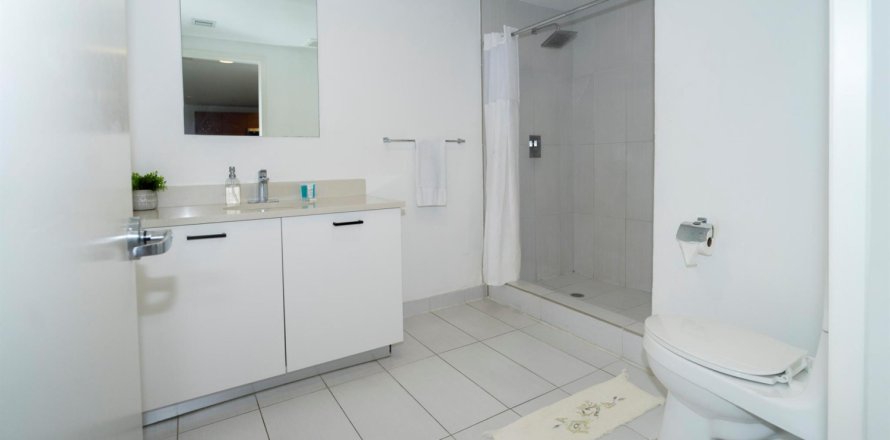 Condominio en Miami, Florida, 1 dormitorio № 1031599