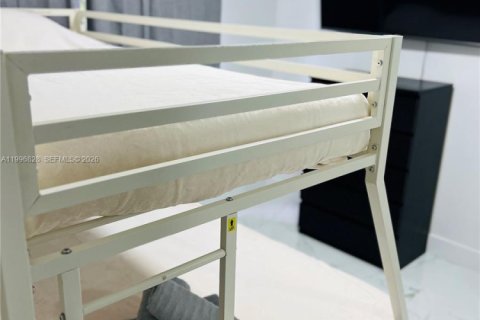 Casa en venta en North Miami, Florida, 3 dormitorios, 171.5 m2 № 2058725 - foto 13