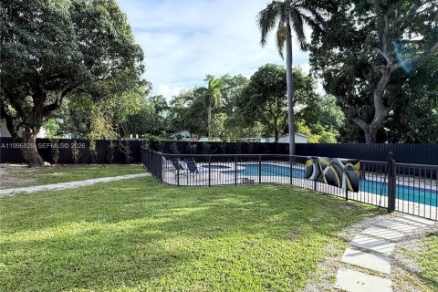 Casa en venta en North Miami, Florida, 3 dormitorios, 171.5 m2 № 2058725 - foto 27