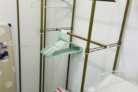 Casa en venta en North Miami, Florida, 3 dormitorios, 171.5 m2 № 2058725 - foto 10