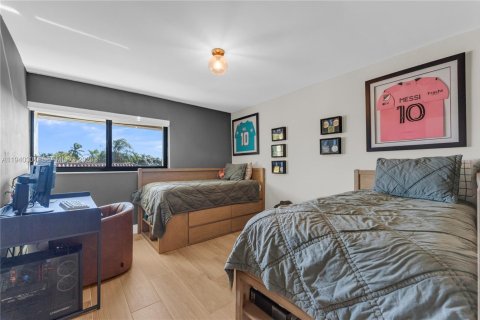 Touwnhouse à vendre à Miami, Floride: 3 chambres, 155.24 m2 № 1998145 - photo 20