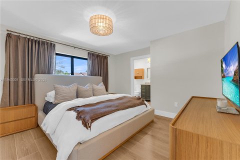 Touwnhouse à vendre à Miami, Floride: 3 chambres, 155.24 m2 № 1998145 - photo 17