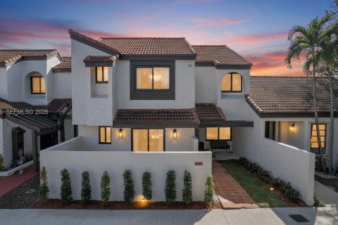 Touwnhouse à vendre à Miami, Floride: 3 chambres, 155.24 m2 № 1998145 - photo 28