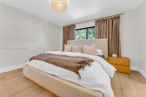 Touwnhouse à vendre à Miami, Floride: 3 chambres, 155.24 m2 № 1998145 - photo 18