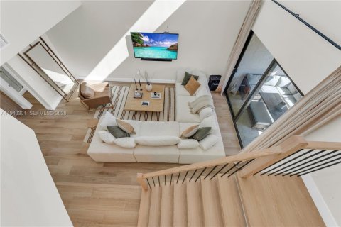 Touwnhouse à vendre à Miami, Floride: 3 chambres, 155.24 m2 № 1998145 - photo 23