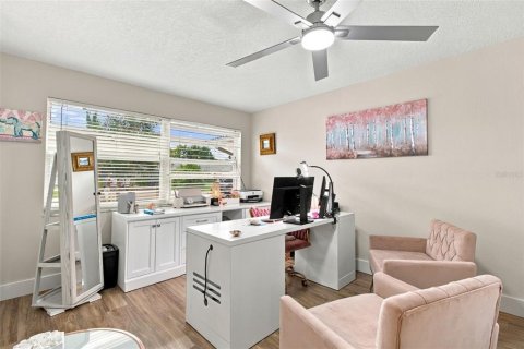 Villa ou maison à vendre à Tampa, Floride: 3 chambres, 157.47 m2 № 2399278 - photo 13