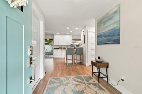 Villa ou maison à vendre à Tampa, Floride: 3 chambres, 157.47 m2 № 2399278 - photo 4