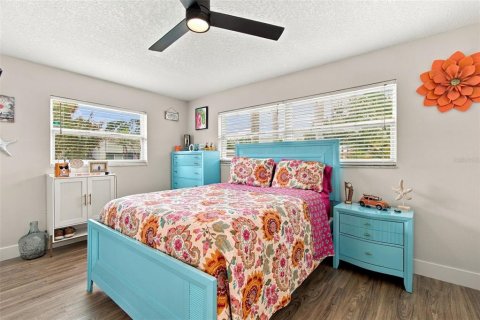 Villa ou maison à vendre à Tampa, Floride: 3 chambres, 157.47 m2 № 2399278 - photo 14