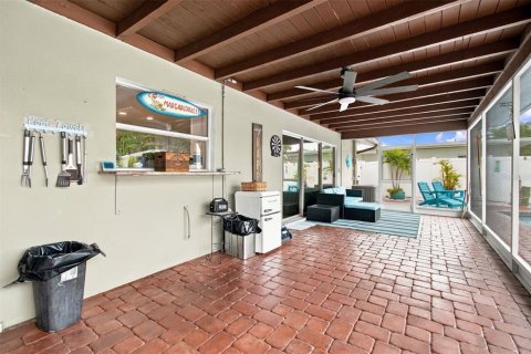 Villa ou maison à vendre à Tampa, Floride: 3 chambres, 157.47 m2 № 2399278 - photo 21