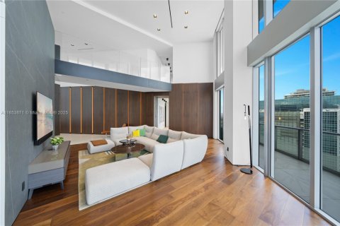 Copropriété à vendre à Miami, Floride: 6 chambres, 605.82 m2 № 1872382 - photo 28