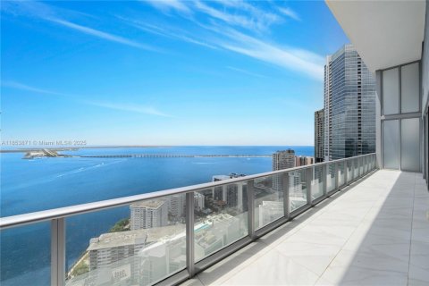 Copropriété à vendre à Miami, Floride: 6 chambres, 605.82 m2 № 1872382 - photo 18