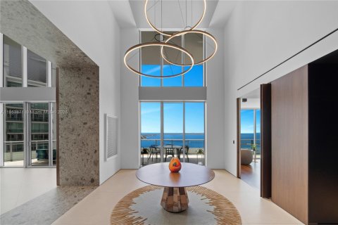Copropriété à vendre à Miami, Floride: 6 chambres, 605.82 m2 № 1872382 - photo 13