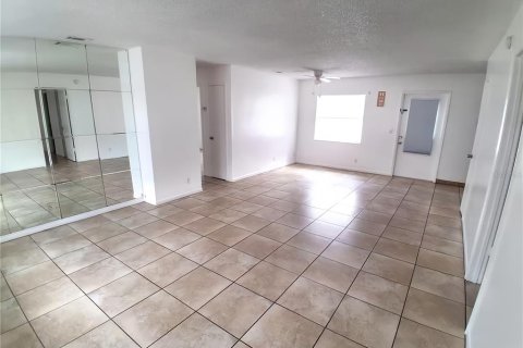 Casa en venta en Ocala, Florida, 3 dormitorios, 101.45 m2 № 1769346 - foto 6