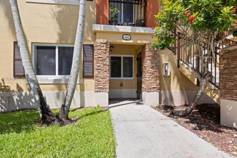 Condo in Homestead, Florida, 2 bedrooms  № 2074260