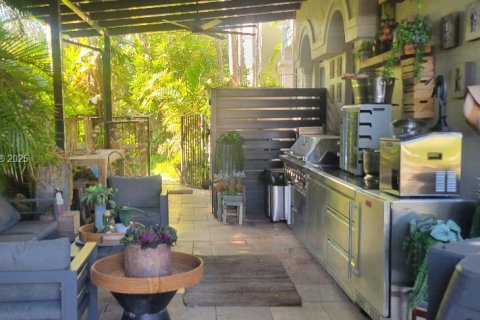 Townhouse in Hollywood, Florida 4 bedrooms, 265.61 sq.m. № 1860776 - photo 3