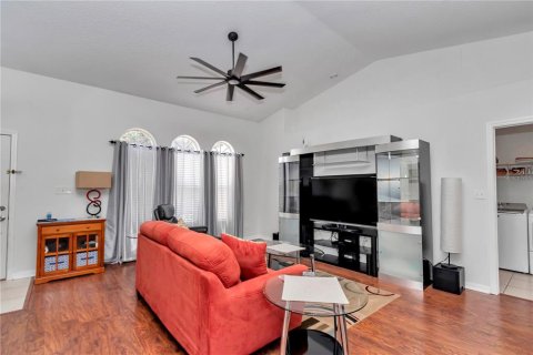 Casa en venta en Lady Lake, Florida, 3 dormitorios, 141.68 m2 № 1914128 - foto 10