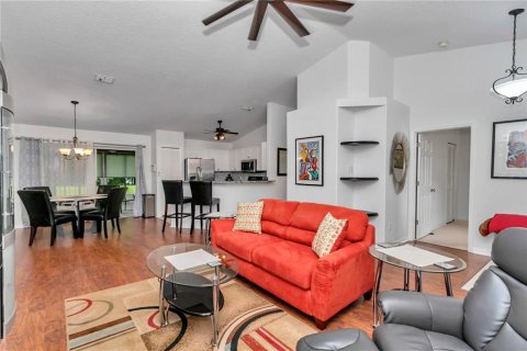 Casa en venta en Lady Lake, Florida, 3 dormitorios, 141.68 m2 № 1914128 - foto 8