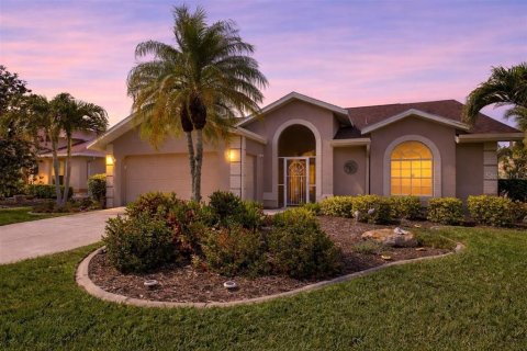 Villa ou maison à vendre à Bradenton, Floride: 3 chambres, 193.89 m2 № 2220396 - photo 3
