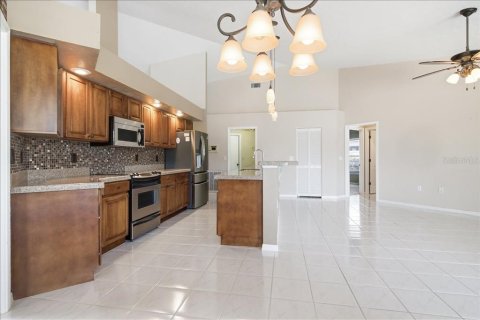 Villa ou maison à vendre à Bradenton, Floride: 3 chambres, 193.89 m2 № 2220396 - photo 19