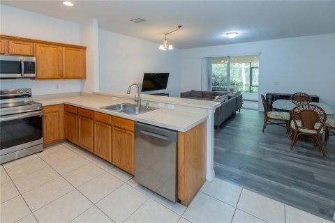 Townhouse in Kissimmee, Florida 4 bedrooms, 170.75 sq.m. № 2149739 - photo 15