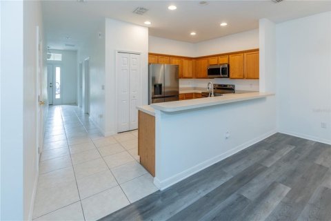 Townhouse in Kissimmee, Florida 4 bedrooms, 170.75 sq.m. № 2149739 - photo 17