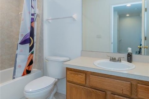 Townhouse in Kissimmee, Florida 4 bedrooms, 170.75 sq.m. № 2149739 - photo 24
