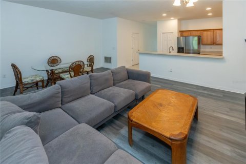 Townhouse in Kissimmee, Florida 4 bedrooms, 170.75 sq.m. № 2149739 - photo 20