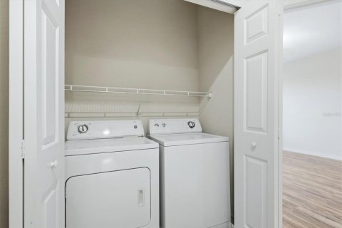 Touwnhouse à vendre à Sarasota, Floride: 3 chambres, 181.53 m2 № 2410003 - photo 19