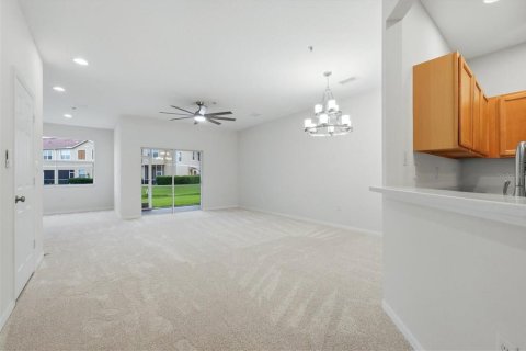 Touwnhouse à vendre à Sarasota, Floride: 3 chambres, 181.53 m2 № 2410003 - photo 12