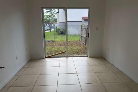 Apartment in Hollywood, Florida 2 bedrooms, 89.74 sq.m. № 2087031 - photo 9