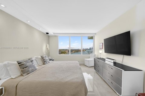 Copropriété à louer à Miami Beach, Floride: 2 chambres, 118.82 m2 № 2072985 - photo 23