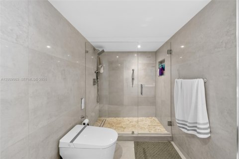 Copropriété à louer à Miami Beach, Floride: 2 chambres, 118.82 m2 № 2072985 - photo 20