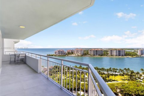 Copropriété à louer à Miami Beach, Floride: 2 chambres, 118.82 m2 № 2072985 - photo 27