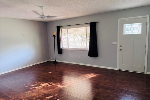 House in Ocala, Florida 3 bedrooms, 147.16 sq.m. № 1721219 - photo 3