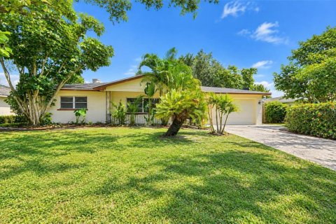 Casa en Clearwater, Florida 3 dormitorios, 135.17 m2 № 2385673